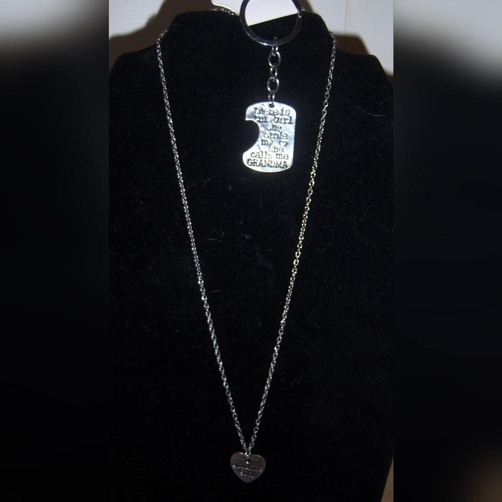 New girls necklace and Grandma's keychain, T5B5C
